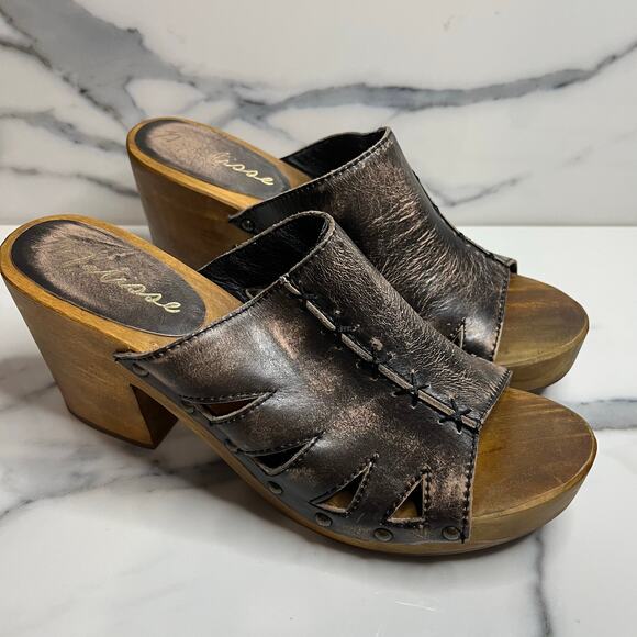 Matisse Women's Distressed Leather Festival Boho Retro Wood Mules Kara Clog Sz 9 - Picture 1 of 8